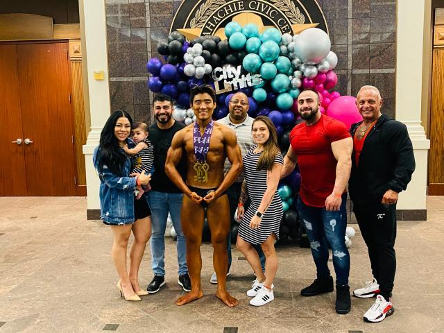 AG真人-阿诺德·施瓦辛格的“阿诺” 中国健美少年美国夺3金